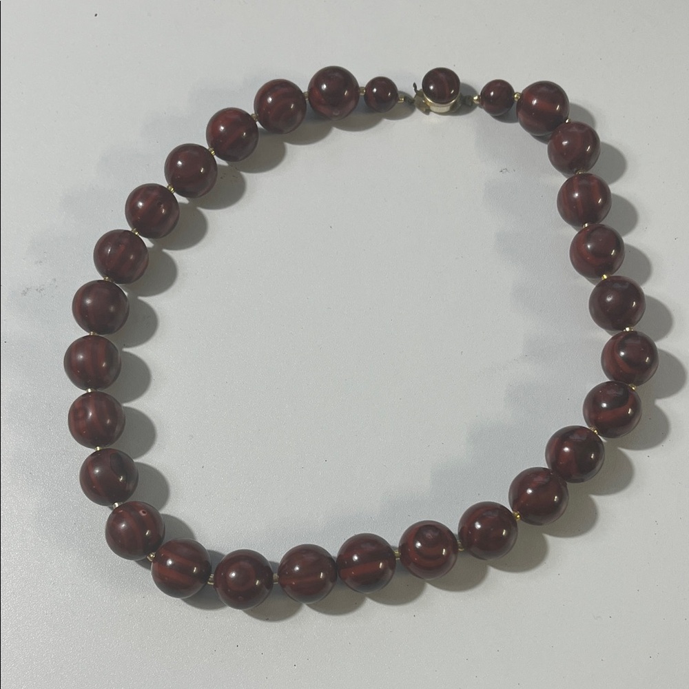 Vintage Elegant Mahogany Bead Necklace